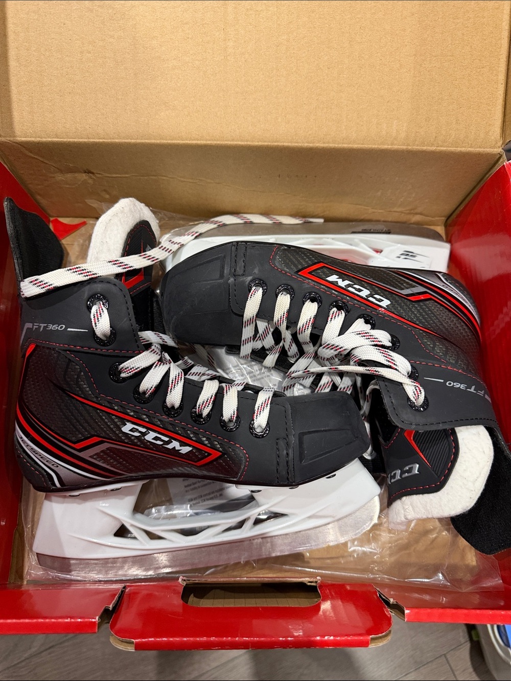 CCM Jetspeed FT360 Hockey Skates size 13.5